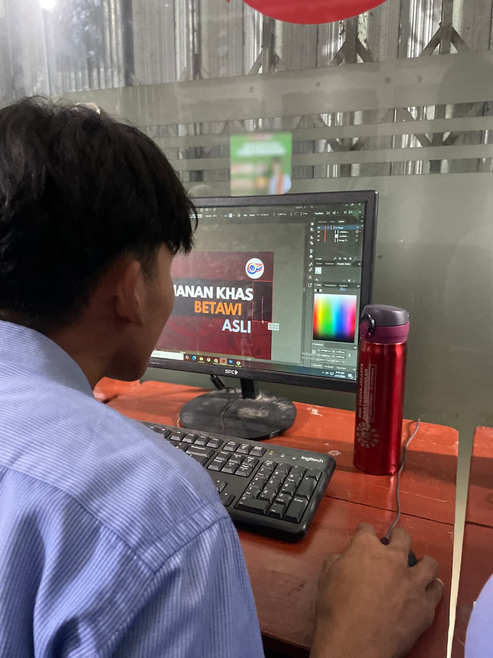 Proyek Kolaborasi Desain Grafis