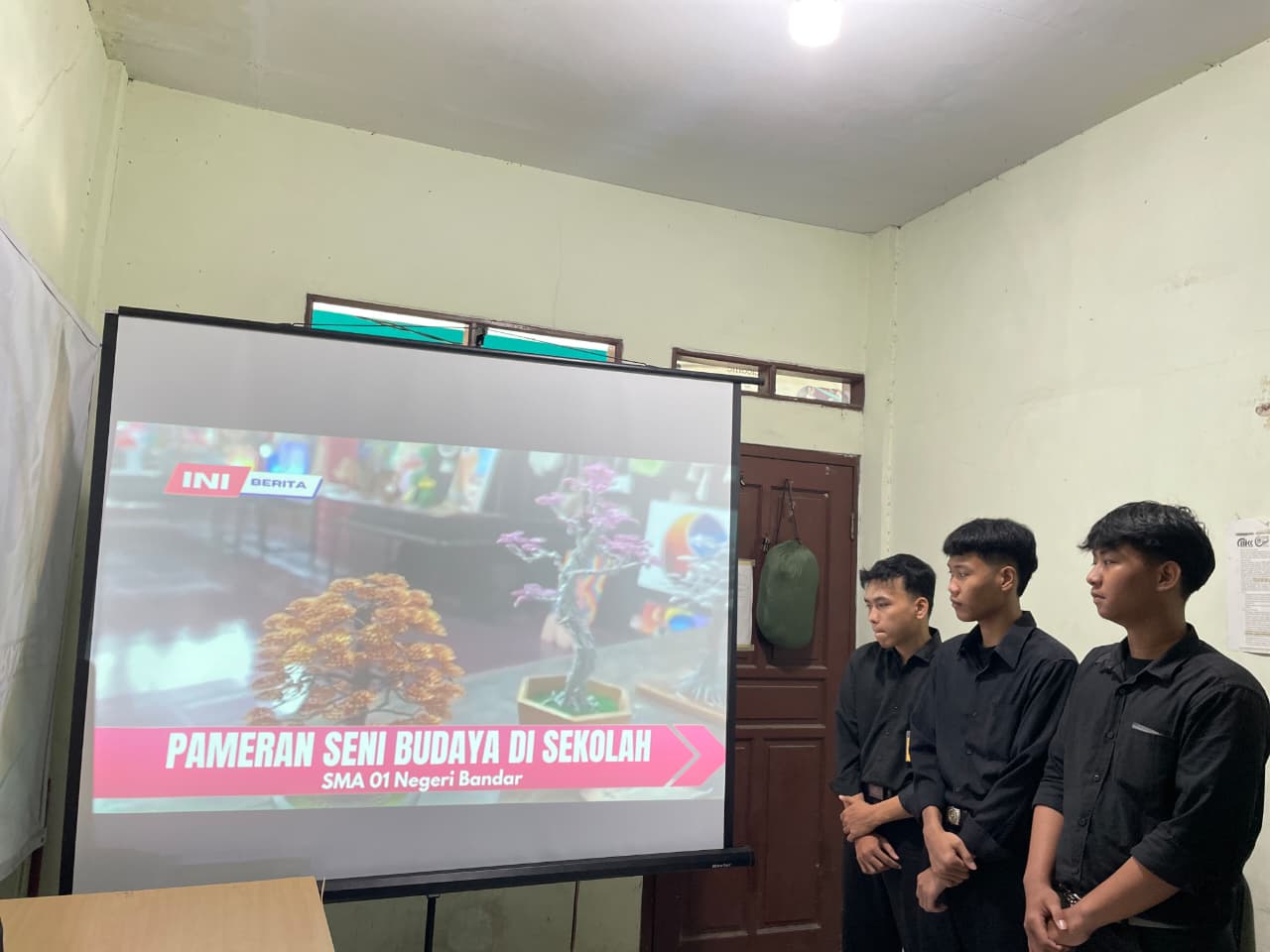 Siaran Langsung Acara Sekolah
